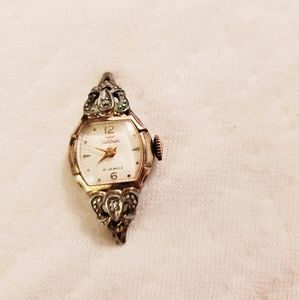 Vintage 1940's Ladies WALTHAM 21 Jewel Wrist Watch